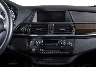 Подержанный автомобиль BMW X6 2013 года (14 фото)