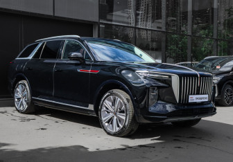 Подержанный автомобиль Hongqi E-HS9 2021 года (3 фото)