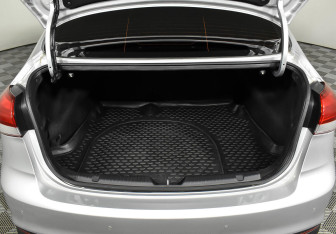 Подержанный автомобиль Kia Cerato Sedan 2018 года (17 фото)