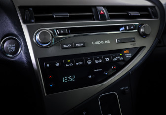 Подержанный автомобиль Lexus RX 2015 года (20 фото)