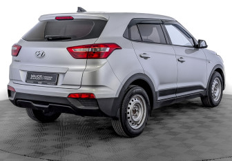 Подержанный автомобиль Hyundai Creta 2017 года (5 фото)