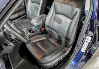 Подержанный автомобиль Subaru Legacy Sedan 2019 года (18 фото)