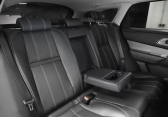 Подержанный автомобиль Land Rover Range Rover Velar 2018 года (25 фото)