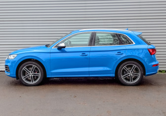 Подержанный автомобиль Audi SQ5 2019 года (8 фото)