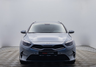 Подержанный автомобиль Kia Ceed Wagon 2021 года (8 фото)