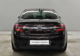 Подержанный автомобиль Opel Insignia Sedan 2014 года (6 фото)