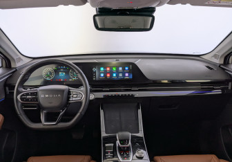 Подержанный автомобиль Omoda C5 2023 года (14 фото)