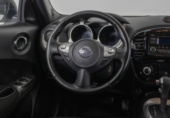 Подержанный автомобиль Nissan Juke 2013 года (15 фото)