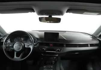 Подержанный автомобиль Audi A5 Liftback 2017 года (12 фото)