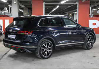 Подержанный автомобиль Volkswagen Touareg 2020 года (5 фото)