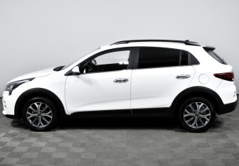 Подержанный автомобиль Kia Rio Hatchback 2021 года (3 фото)
