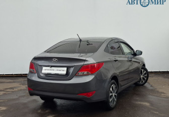 Подержанный автомобиль Hyundai Solaris Sedan 2015 года (5 фото)