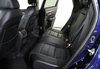 Подержанный автомобиль Honda CR-V 2017 года (18 фото)