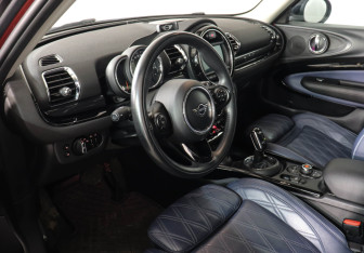 Подержанный автомобиль MINI Clubman Wagon 2020 года (9 фото)