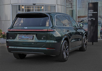 Новый LiXiang L9 2024 (3 фото)