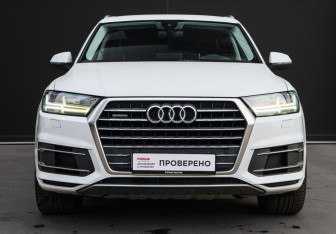 Подержанный автомобиль Audi Q7 2016 года (2 фото)