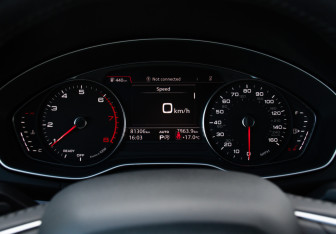 Подержанный автомобиль Audi Q5 2019 года (18 фото)