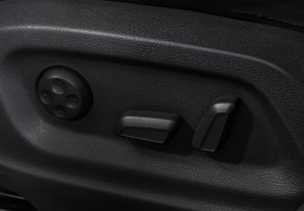 Подержанный автомобиль Volkswagen Tiguan 2009 года (14 фото)