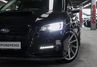 Подержанный автомобиль Subaru Levorg 2015 года (22 фото)