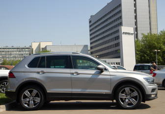Подержанный автомобиль Volkswagen Tiguan 2018 года (3 фото)
