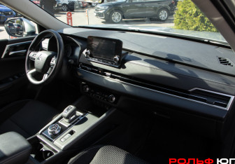 Подержанный автомобиль Mitsubishi Outlander 2022 года (7 фото)