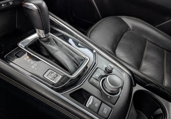 Подержанный автомобиль Mazda CX-5 2020 года (21 фото)