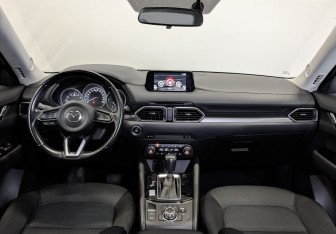 Подержанный автомобиль Mazda CX-5 2017 года (14 фото)