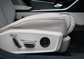 Подержанный автомобиль Audi A7 2021 года (8 фото)