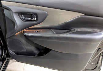Подержанный автомобиль Nissan Murano Suv 2019 года (25 фото)