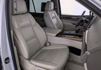 Подержанный автомобиль Cadillac Escalade Suv 2021 года (23 фото)