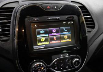 Подержанный автомобиль Renault Kaptur 2019 года (19 фото)