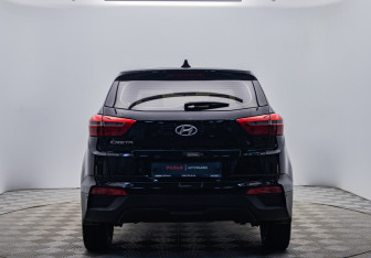 Подержанный автомобиль Hyundai Creta 2016 года (4 фото)
