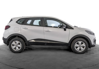 Подержанный автомобиль Renault Kaptur 2019 года (4 фото)