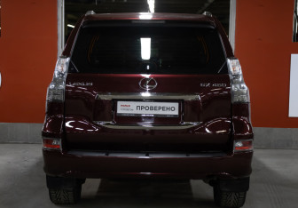 Подержанный автомобиль Lexus GX 2016 года (6 фото)