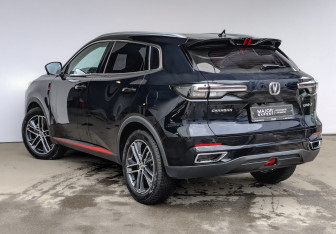 Подержанный автомобиль Changan UNI-S 2024 года (7 фото)