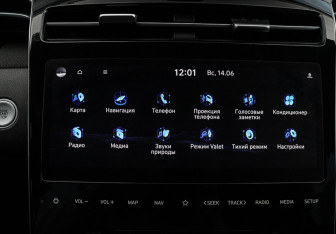 Подержанный автомобиль Hyundai Tucson 2022 года (17 фото)