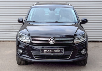 Подержанный автомобиль Volkswagen Tiguan 2015 года (2 фото)