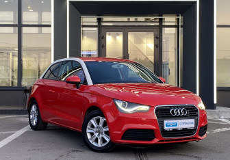 Подержанный автомобиль Audi A1 2012 года (3 фото)