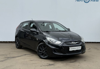 Подержанный автомобиль Hyundai Solaris Hatchback 2013 года (3 фото)