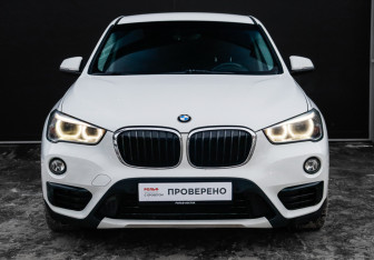 Подержанный автомобиль BMW X1 2017 года (2 фото)