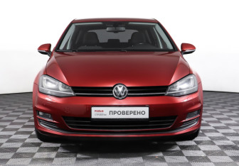 Подержанный автомобиль Volkswagen Golf Hatchback 2014 года (2 фото)