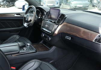 Подержанный автомобиль Mercedes-Benz GLE AMG 2018 года (12 фото)