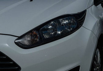 Подержанный автомобиль Ford Fiesta Hatchback 2016 года (15 фото)