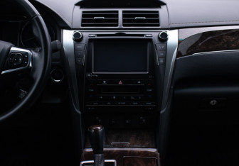 Подержанный автомобиль Toyota Camry Sedan 2016 года (14 фото)