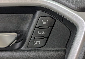 Подержанный автомобиль Toyota RAV4 2021 года (29 фото)