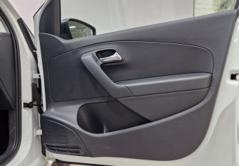 Подержанный автомобиль Volkswagen Polo Sedan 2019 года (16 фото)