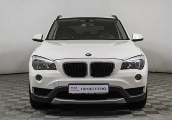 Подержанный автомобиль BMW X1 2013 года (2 фото)
