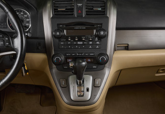 Подержанный автомобиль Honda CR-V 2008 года (15 фото)