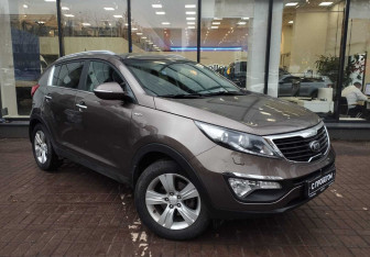 Подержанный автомобиль Kia Sportage 2013 года (3 фото)