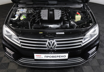 Подержанный автомобиль Volkswagen Touareg 2016 года (9 фото)